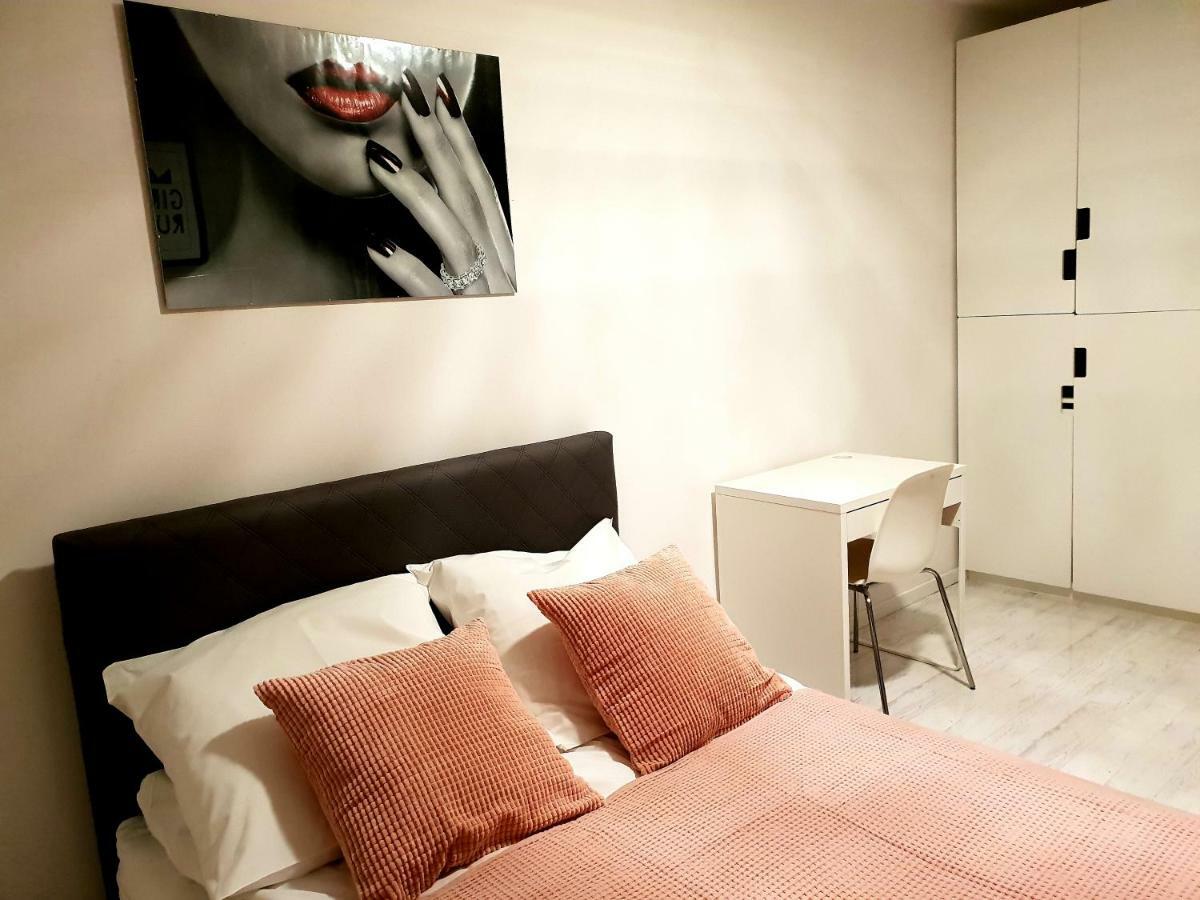 Apartament Szafir ジェロナ・グラ エクステリア 写真